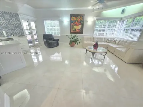 16422 NW 83rd Place Miami Lakes FL 33016