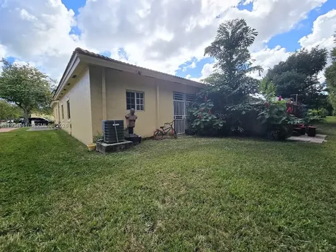 1236 NE 32nd Avenue Homestead FL 33033