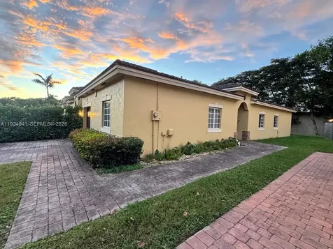 1236 NE 32nd Avenue Homestead FL 33033