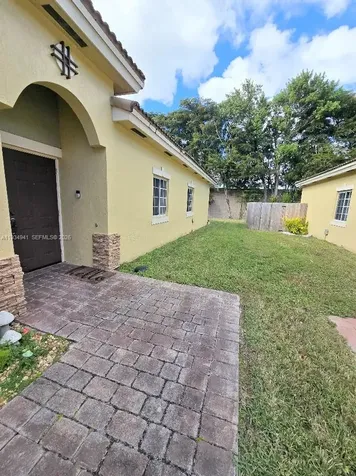 1236 NE 32nd Avenue Homestead FL 33033