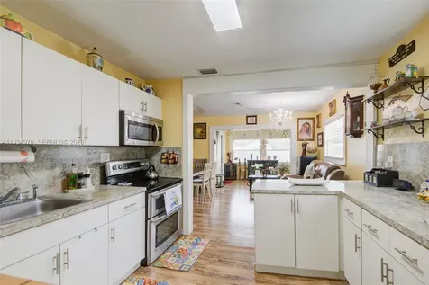 1911 NW 52nd Street Miami FL 33142