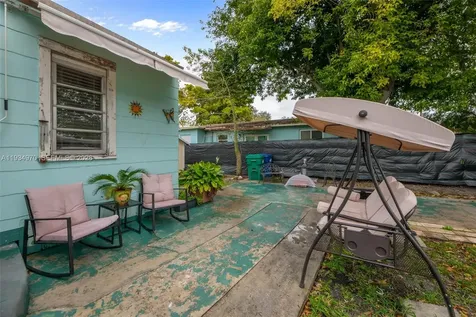 1911 NW 52nd Street Miami FL 33142