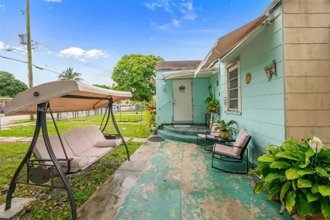 1911 NW 52nd Street Miami FL 33142