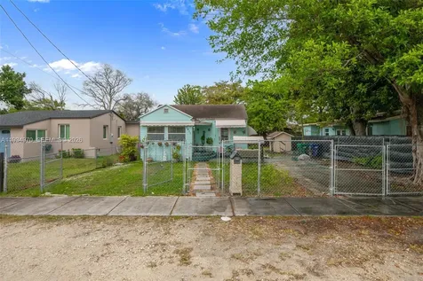 1911 NW 52nd Street Miami FL 33142