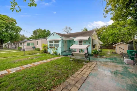 1911 NW 52nd Street Miami FL 33142