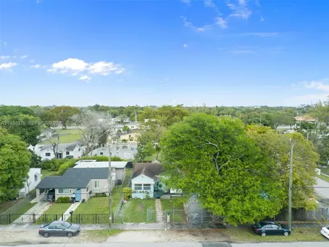 1911 NW 52nd Street Miami FL 33142