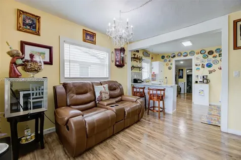 1911 NW 52nd Street Miami FL 33142