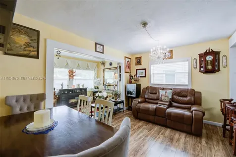 1911 NW 52nd Street Miami FL 33142