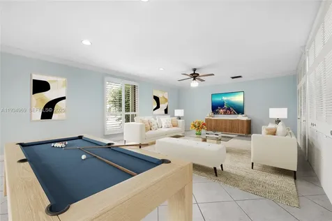 7524 SW 78th Terrace Miami FL 33143