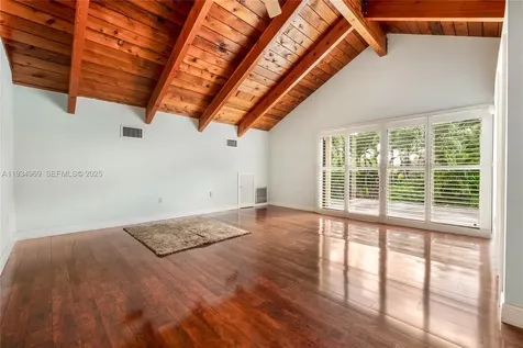 7524 SW 78th Terrace Miami FL 33143