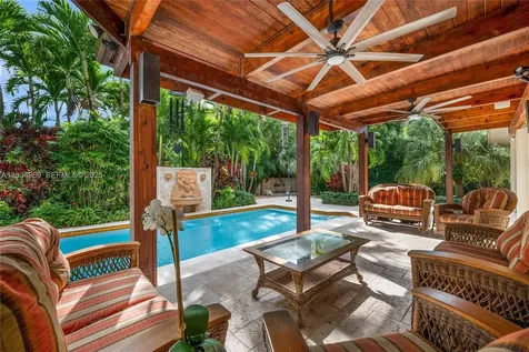 7524 SW 78th Terrace Miami FL 33143