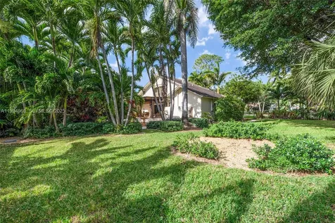 7524 SW 78th Terrace Miami FL 33143