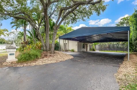 7524 SW 78th Terrace Miami FL 33143