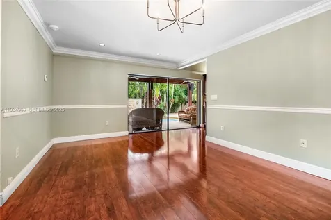 7524 SW 78th Terrace Miami FL 33143