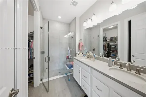 1074 Enbrook Loop Naples FL 34114