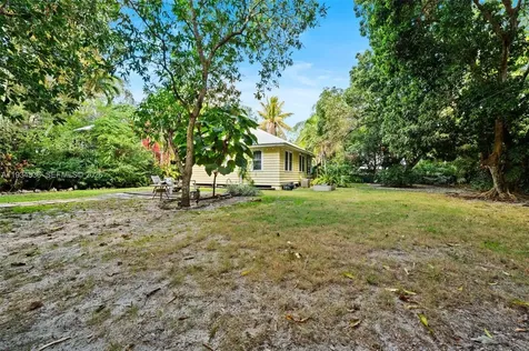 3972 Loquat Avenue Miami FL 33133