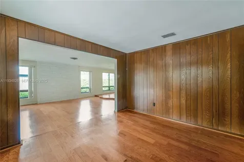 9660 SW 105th Avenue Miami FL 33176