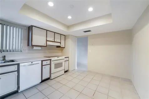 9660 SW 105th Avenue Miami FL 33176