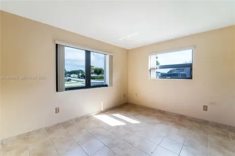 9660 SW 105th Avenue Miami FL 33176