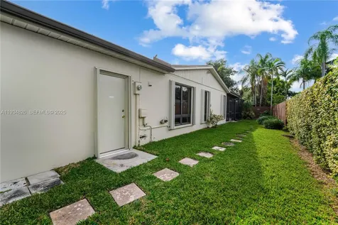 9660 SW 105th Avenue Miami FL 33176