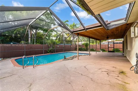 9660 SW 105th Avenue Miami FL 33176