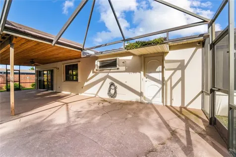 9660 SW 105th Avenue Miami FL 33176