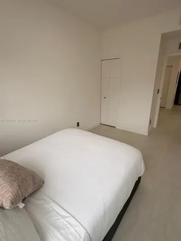 2436 SW 7th Street Miami FL 33135