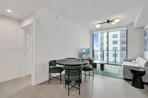 11 NE 6th Miami FL 33132