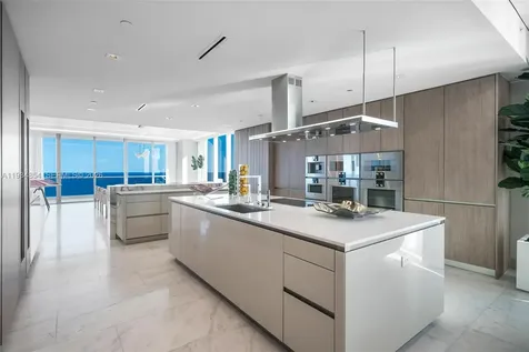 18501 Collins Avenue Sunny Isles Beach FL 33160