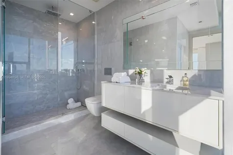 18501 Collins Avenue Sunny Isles Beach FL 33160