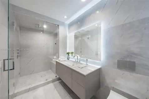 18501 Collins Avenue Sunny Isles Beach FL 33160