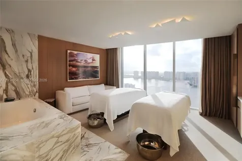 18501 Collins Avenue Sunny Isles Beach FL 33160