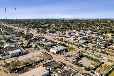 5960 SW 23rd Street West Park FL 33023