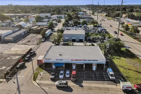 5960 SW 23rd Street West Park FL 33023