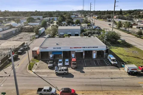 5960 SW 23rd Street West Park FL 33023