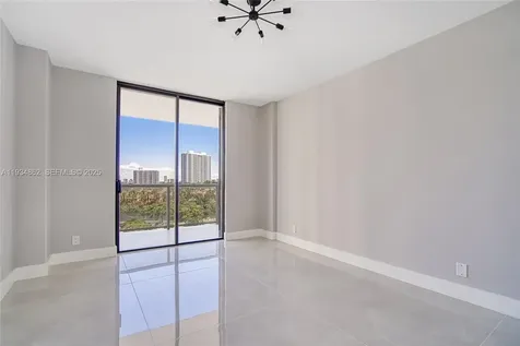 20281 E Country Club Drive Aventura FL 33180