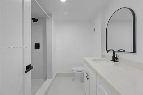 20281 E Country Club Drive Aventura FL 33180