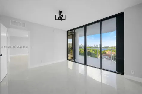 20281 E Country Club Drive Aventura FL 33180