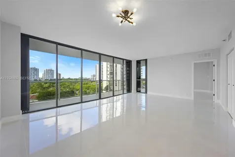 20281 E Country Club Drive Aventura FL 33180