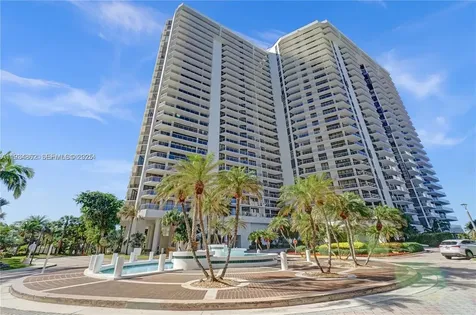 20281 E Country Club Drive Aventura FL 33180