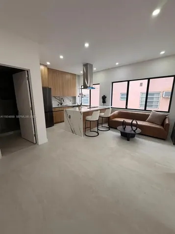 2436 SW 7th Street Miami FL 33135