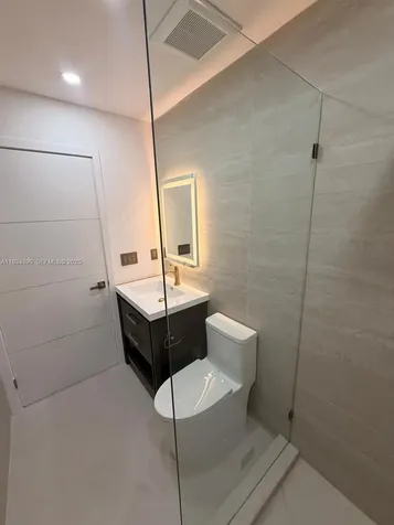 2436 SW 7th Street Miami FL 33135