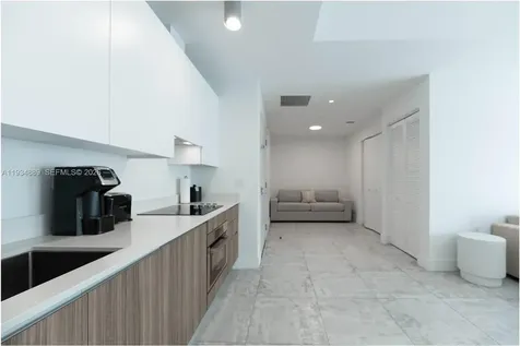 239 SW 9th Street Miami FL 33130