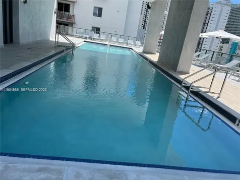 239 SW 9th Street Miami FL 33130