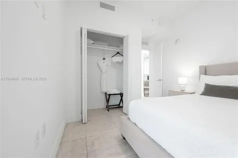 239 SW 9th Street Miami FL 33130