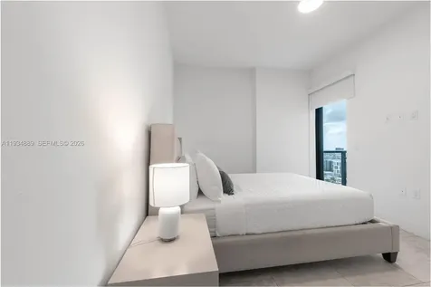239 SW 9th Street Miami FL 33130