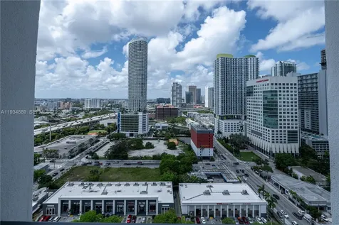 239 SW 9th Street Miami FL 33130