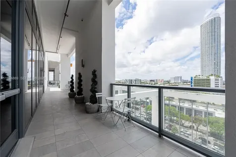 239 SW 9th Street Miami FL 33130