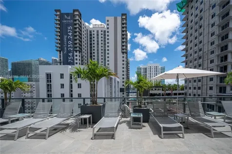 239 SW 9th Street Miami FL 33130