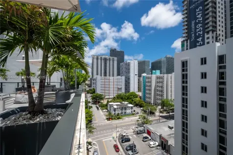 239 SW 9th Street Miami FL 33130